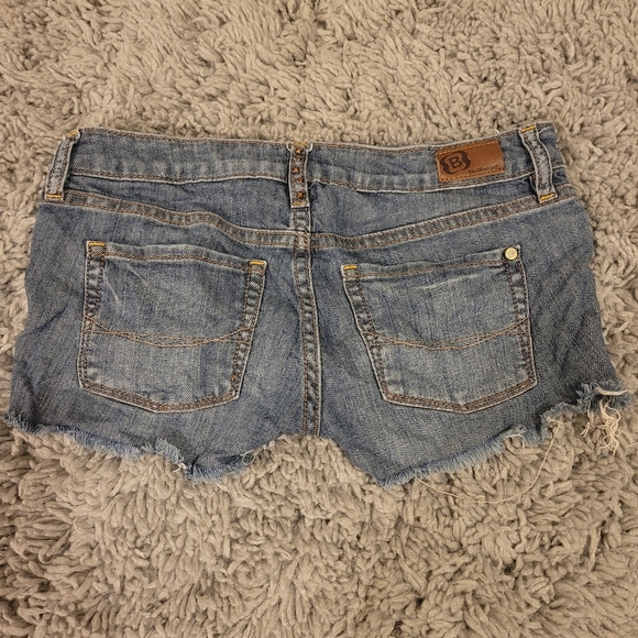 Women's Junior's Low-Rise Studded Shorts by Bullhead | PacSun - Picture 3 of 4